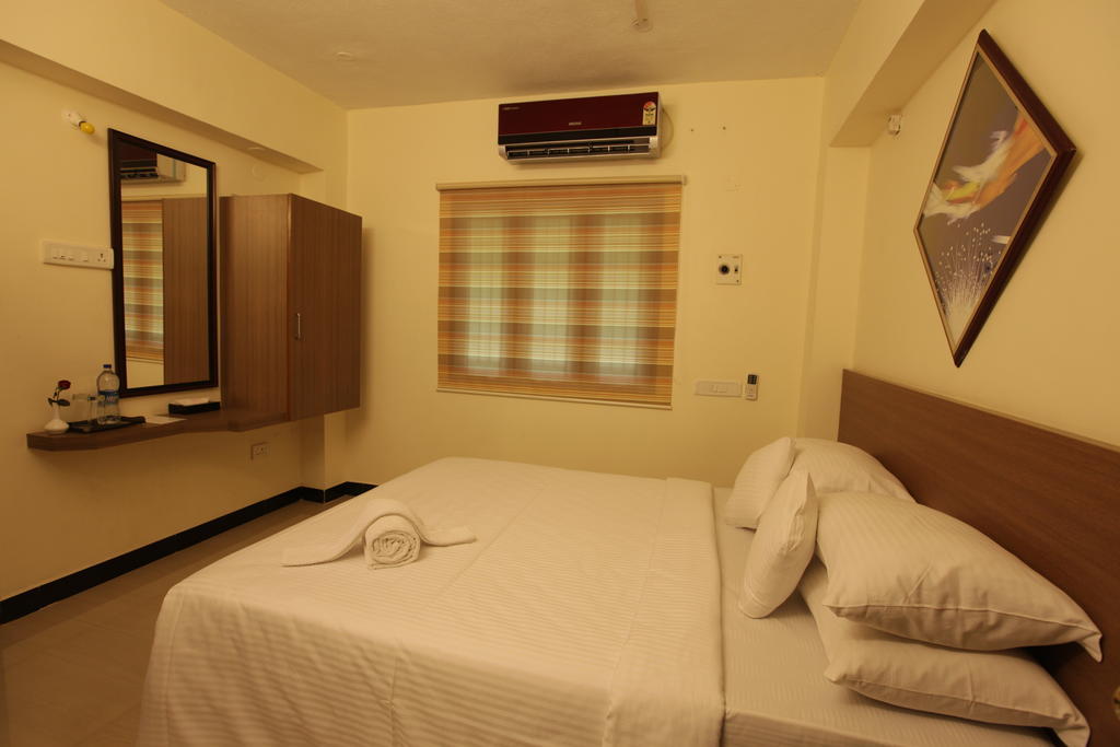 Aakash Inn Tiruvannāmalai Zimmer foto